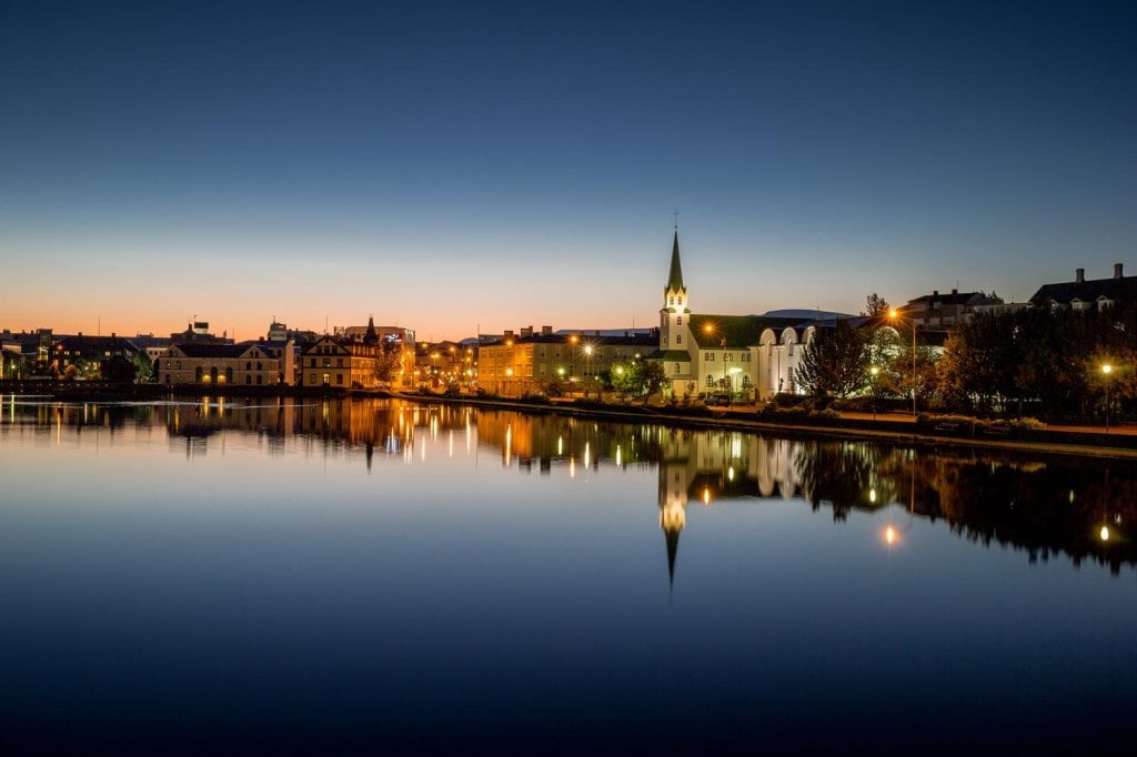 reykjavik at night