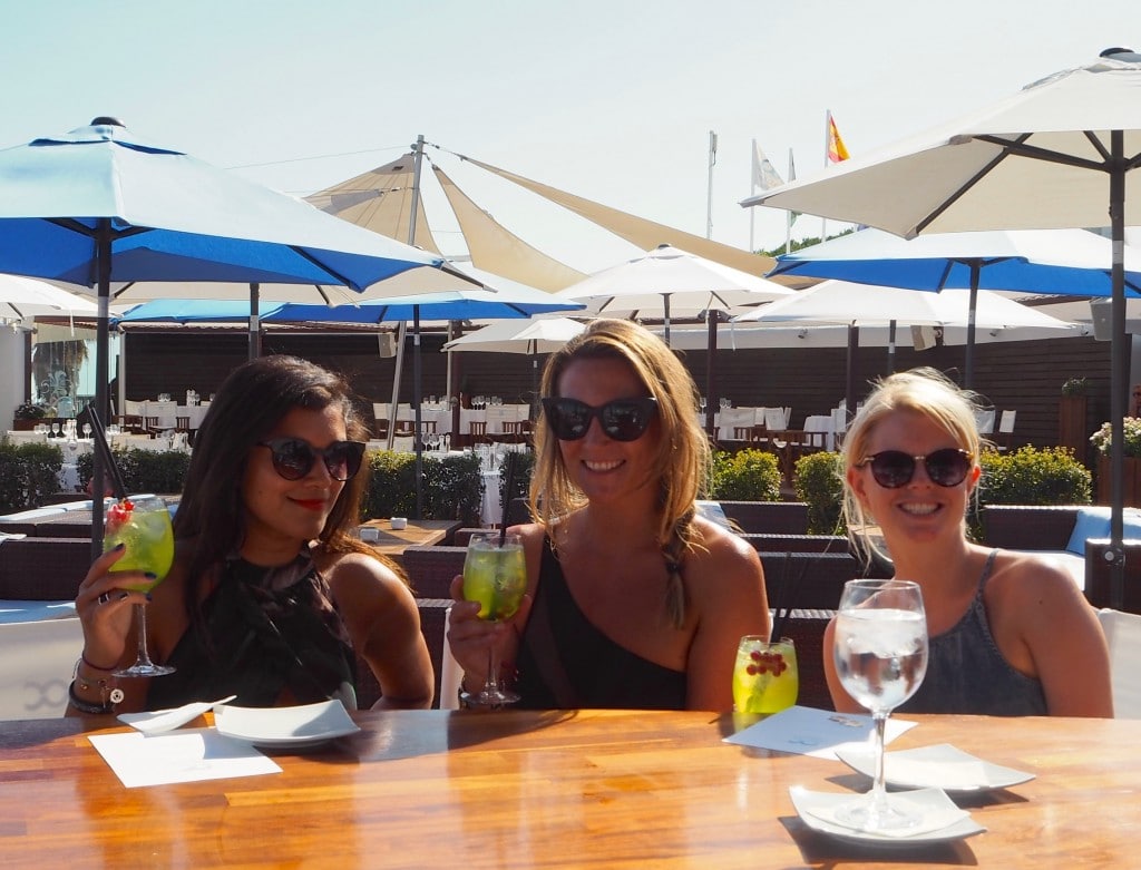 Lady Trekking cocktails Ocean Club