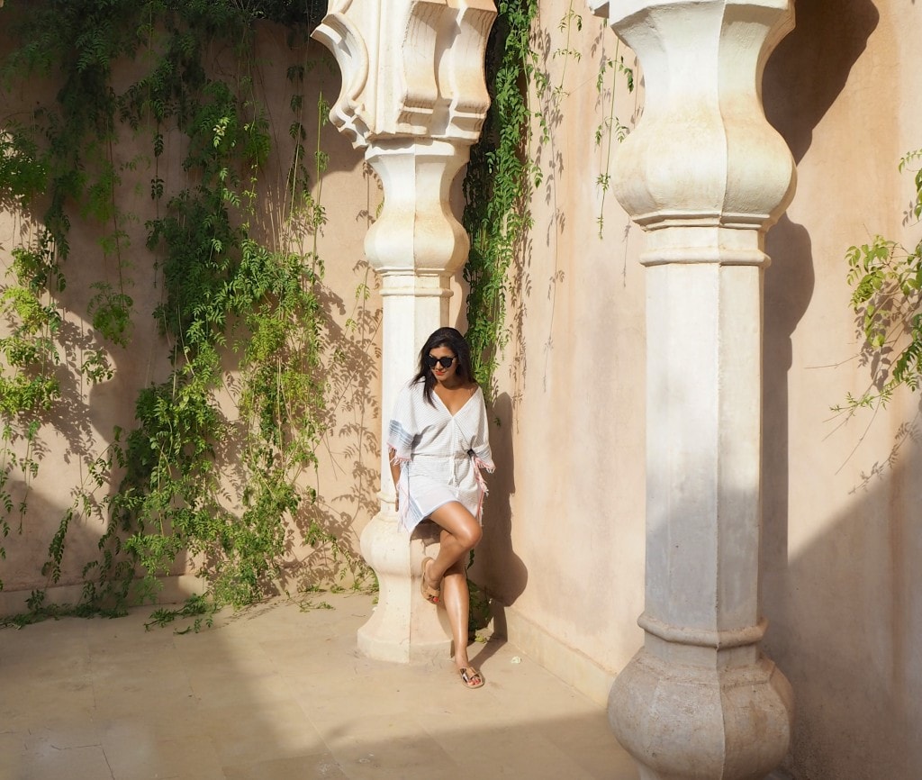 Palais namaskar Lady Trekking