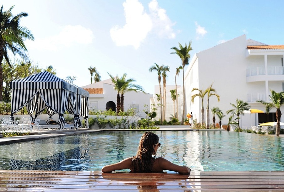 Chic Swimming pool Maliouhana Anguilla Lady Trekking