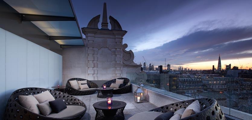 Radio rooftop best bar london Lady Trekking