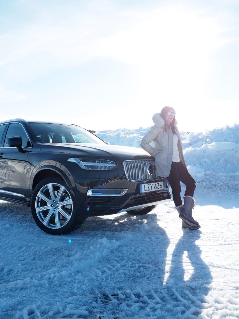 Volvo XC90 Ice Hotel driving Lady Trekking 3