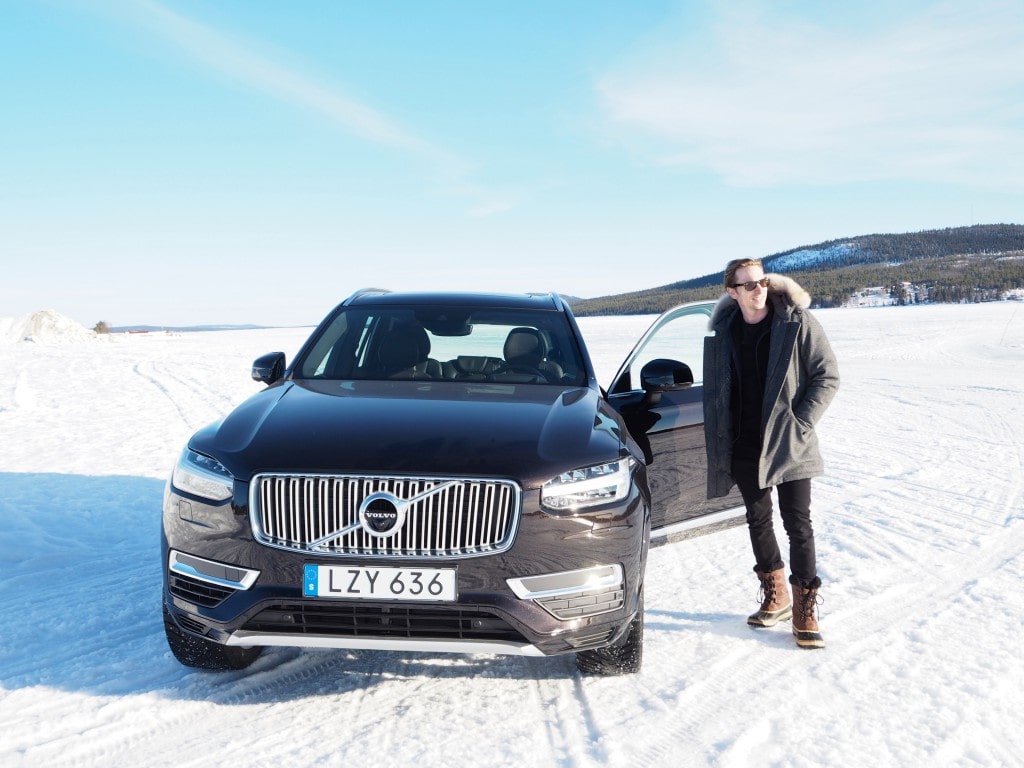 Volvo XC90 Ice Hotel driving Lady Trekking 2