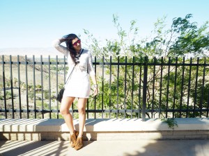 Lady Trekking Street Style Coachella