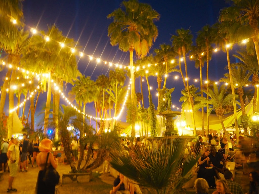 VIP Coachella 2016 Lady Trekking