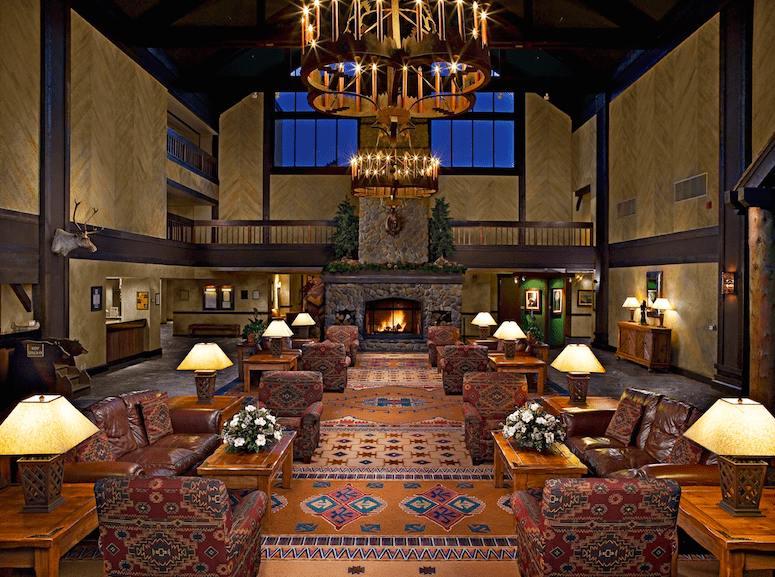 Where to stay Yosemite Tenaya Lodge Yosemite Lady Trekking