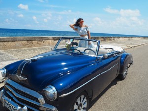 Lady Trekking Bonnie Rakhit what to wear in havana cuba