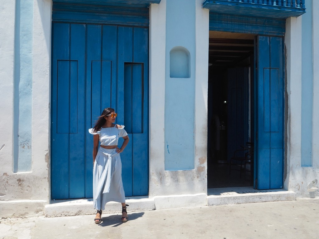 Lady Trekking Bonnie Cuba - Havana 24 hour style guide