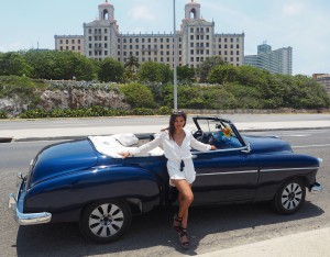 Lady Trekking Bonnie Rakhit Cuba Havana