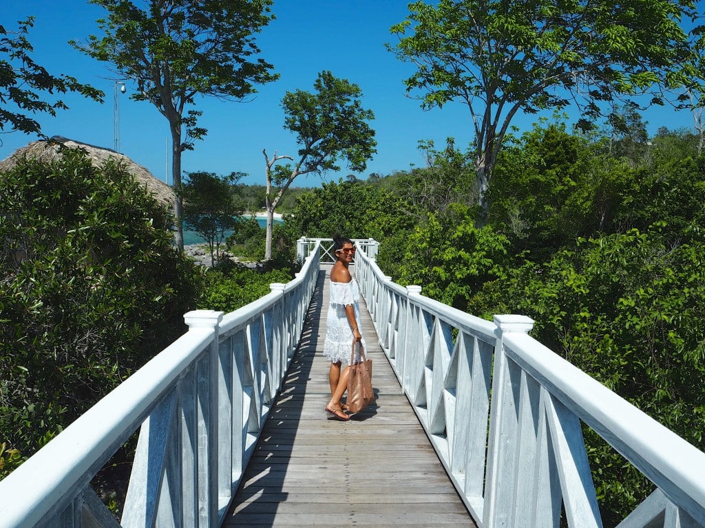 Lady Trekking Bonnie Holguin Cuba