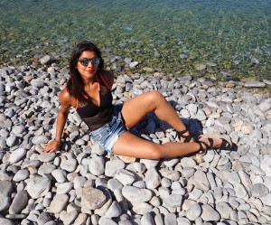 Bonnie Rakhit Lady Trekking Melissa odabash swimwear shoot