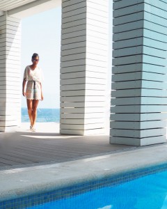 Lady Trekking Bonnie Rakhit Sol Beach house Ibiza