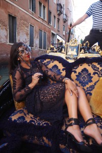 Lady Trekking Gondola venice